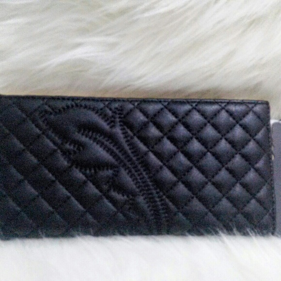 (NEW)! Cute! Stylish! Black Quilted Wallet! :-) - Picture 2 of 8